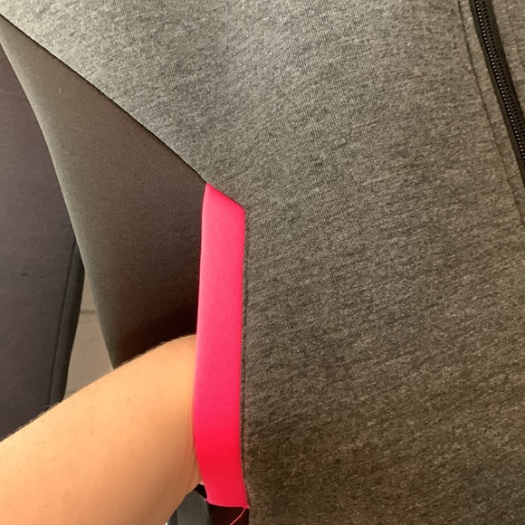 Hot Pink & Black Gym Yoga Workout Jacket - Picture 4 of 9